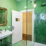 Elegant Large House F1f2 그라베도나