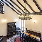 Elegant Large House F1f2