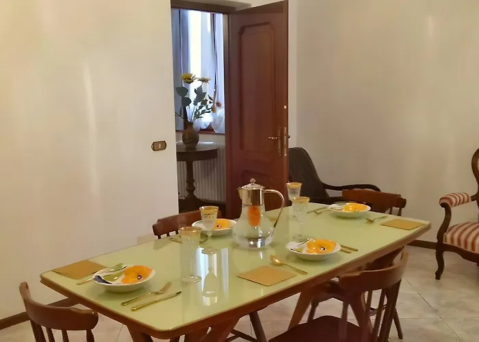 Elegant Large House F1f2 *