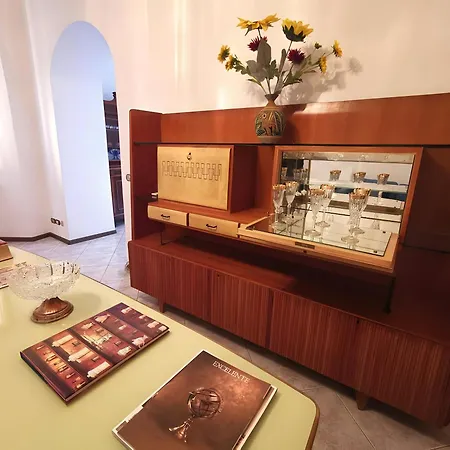 Elegant Large House F1f2 Gravedona