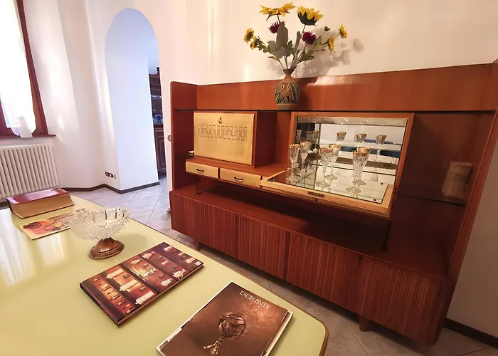 Elegant Large House F1f2 Gravedona